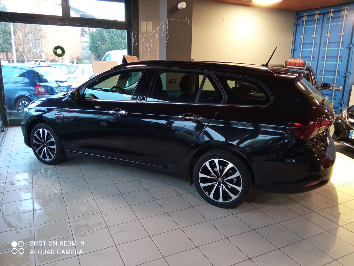 Fiat Tipo Station Wagon Tipo 1.6 Mjt S&S SW Lounge (2)