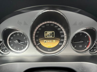 Mercedes-Benz Classe E Coupé 220 CDI Coupé BlueEFFICIENCY (11)