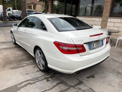 Mercedes-Benz Classe E Coupé 220 CDI Coupé BlueEFFICIENCY (6)