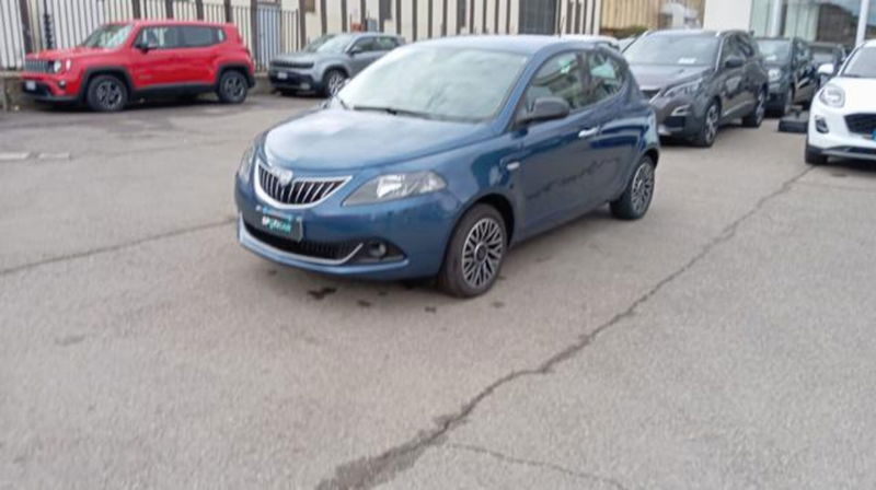 Lancia Ypsilon 1.0 FireFly 5 porte S&S Hybrid Silver Plus