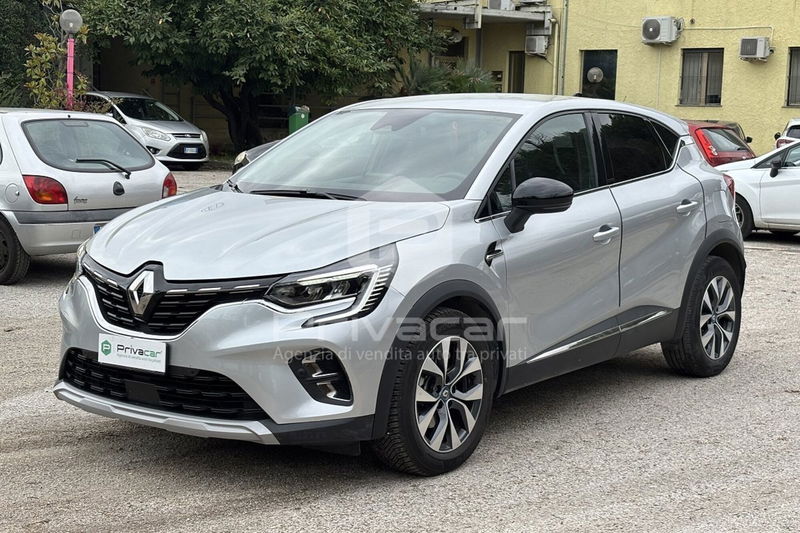 Renault Captur Plug-in Hybrid E-Tech 160 CV Intens