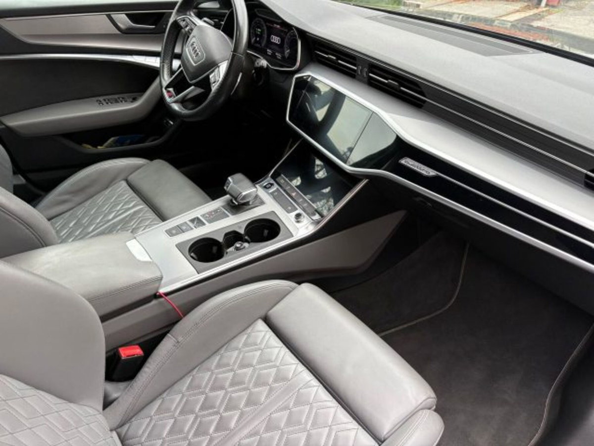 Audi A6 Avant 45 2.0 TFSI quattro ultra S tronic Business (7)