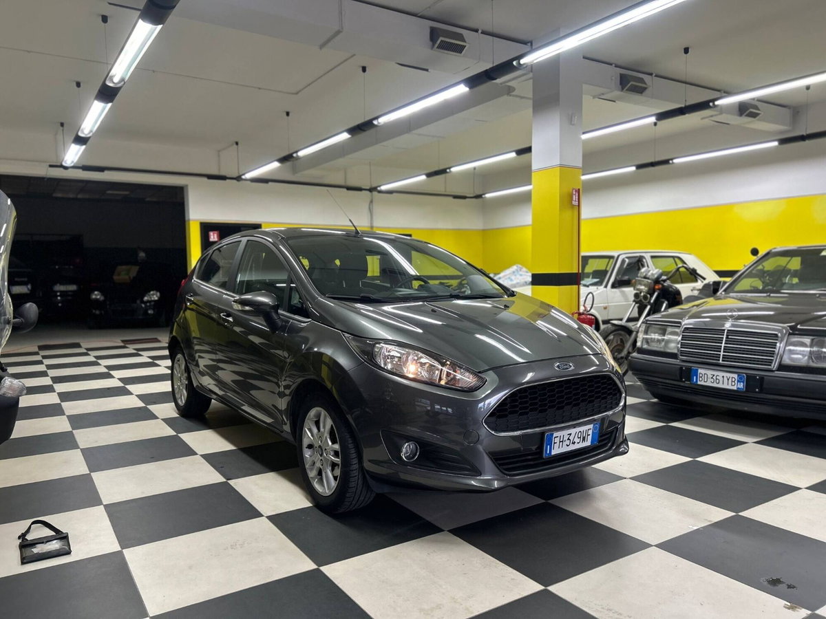 Ford Fiesta 1.5 TDCi 75CV 5 porte Titanium