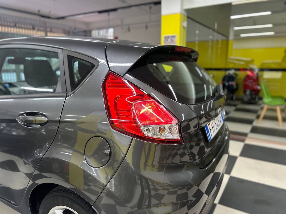 Ford Fiesta 1.5 TDCi 75CV 5 porte Titanium (19)
