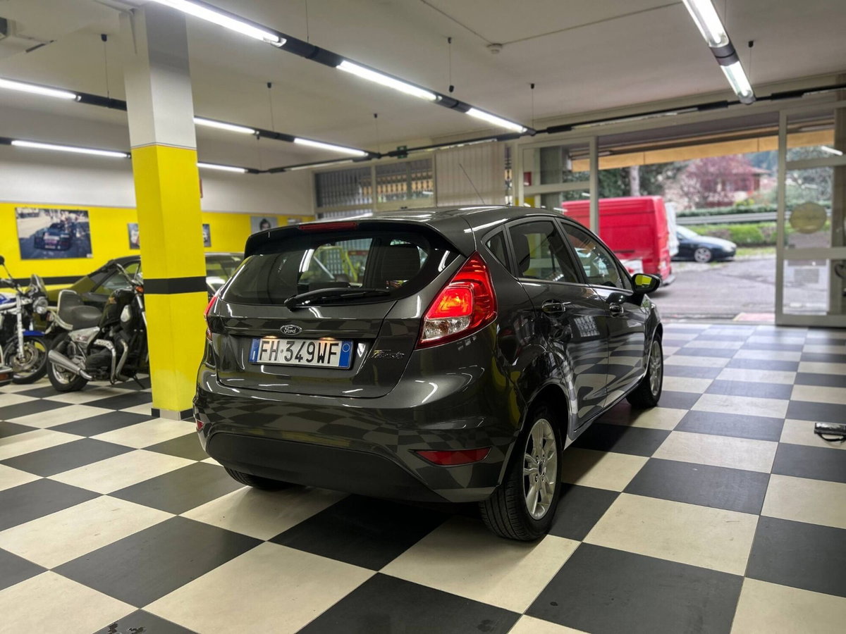 Ford Fiesta 1.5 TDCi 75CV 5 porte Titanium (6)