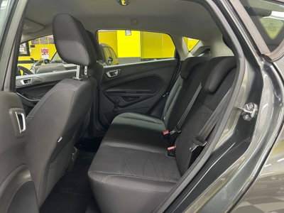 Ford Fiesta 1.5 TDCi 75CV 5 porte Titanium (9)