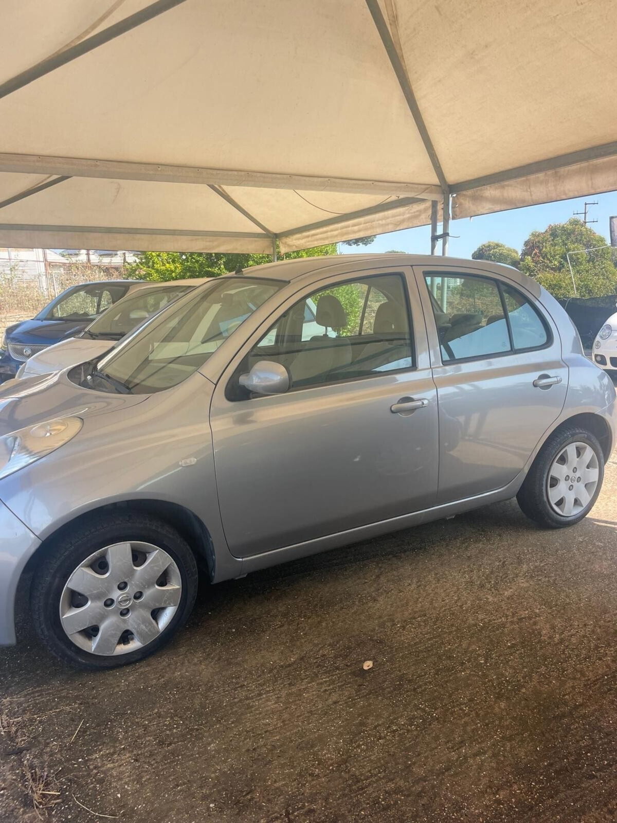Nissan Micra 1.0 16V 5 porte Visia (2)