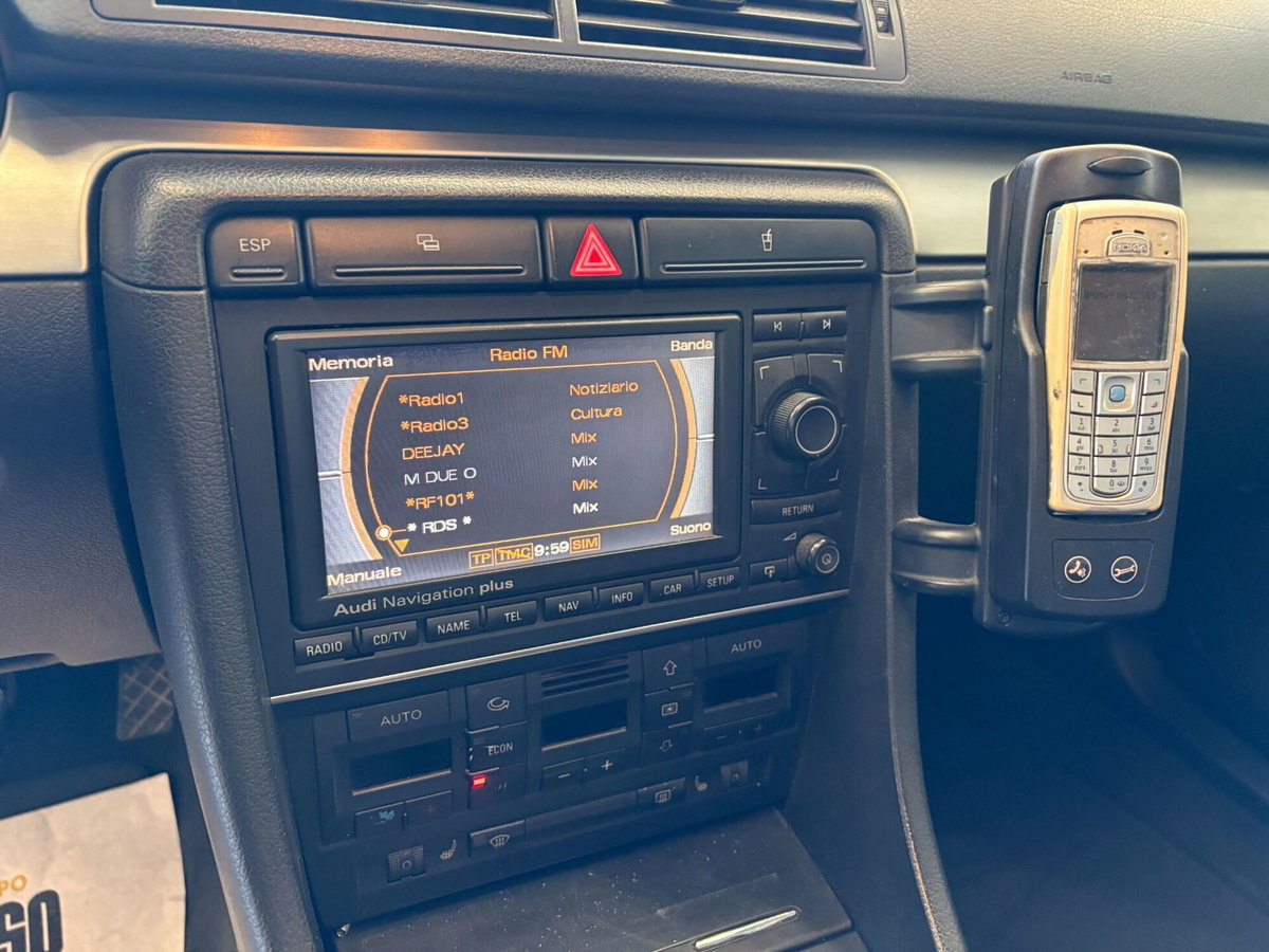 Audi A4 2.0 16V TDI Sport (8)