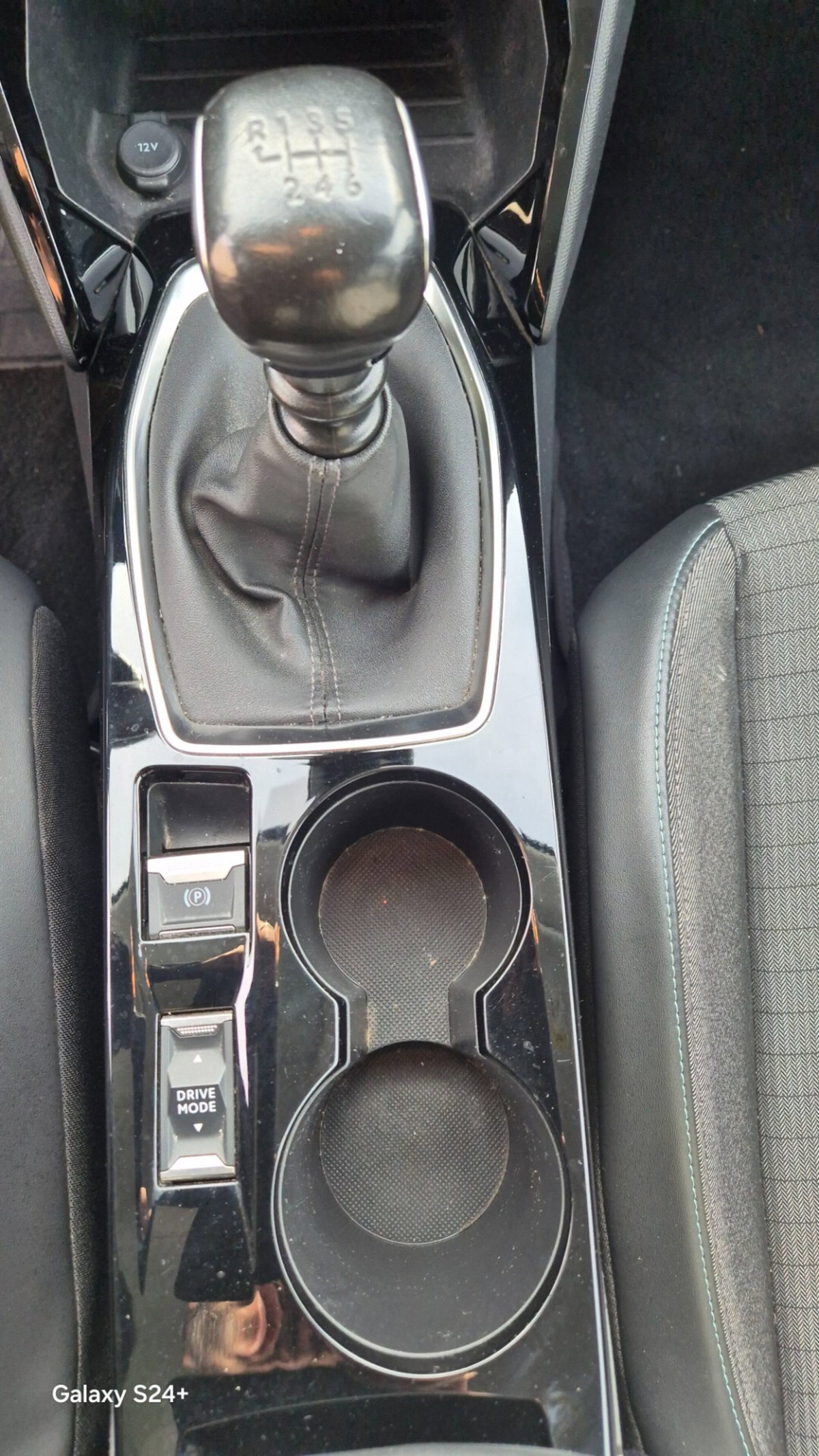 Peugeot 208 PureTech 100 Stop&Start EAT8 5 porte GT Pack (10)