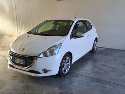 Peugeot 208 HDi 68 CV 3 porte Allure usata