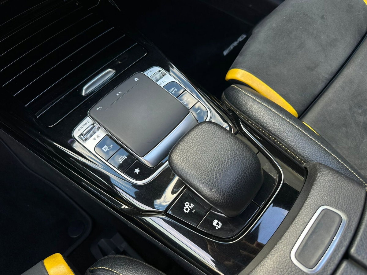 Mercedes-Benz Classe A 45S AMG 4Matic+ (13)