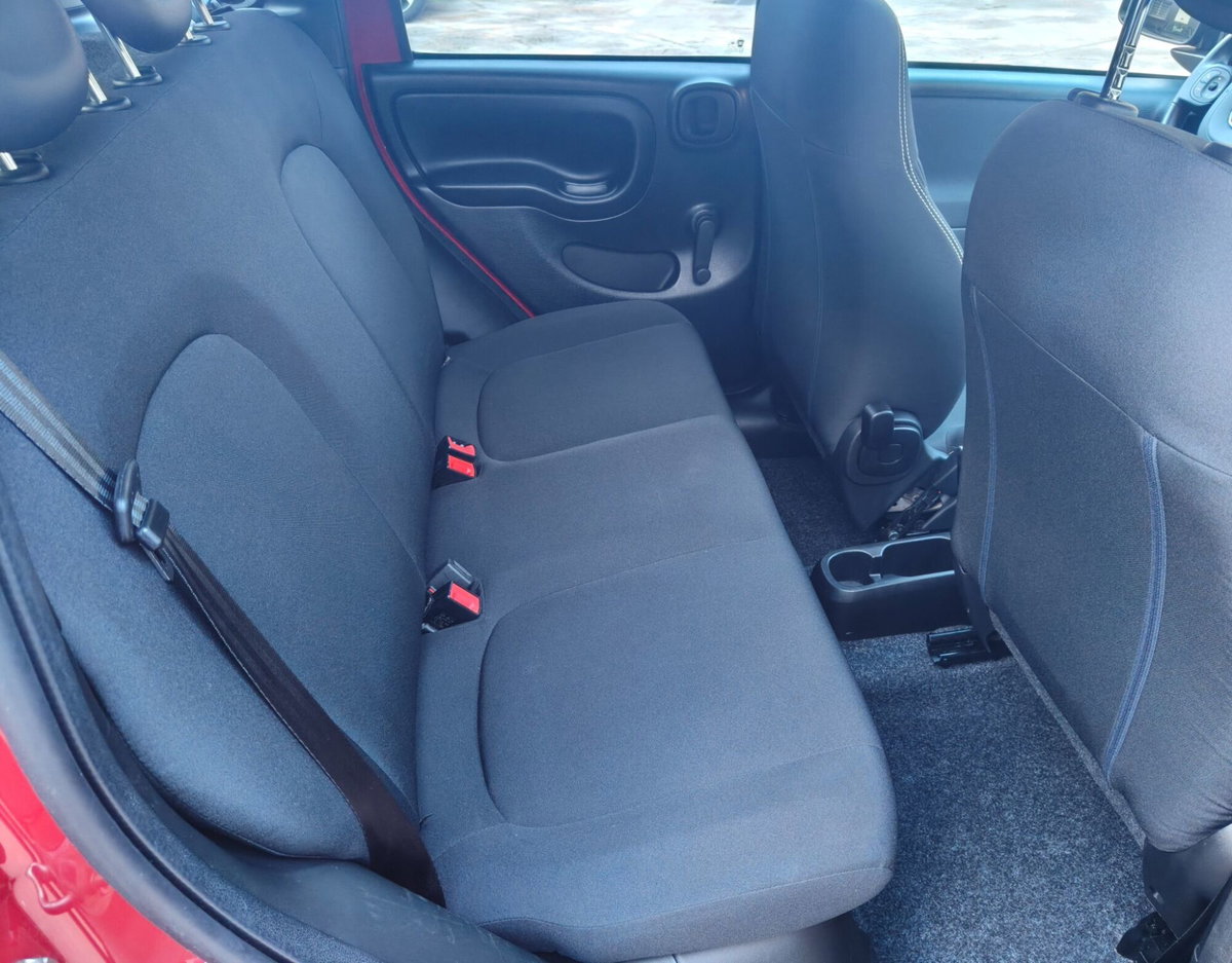 Fiat Panda 1.0 FireFly S&S Hybrid City Cross (9)