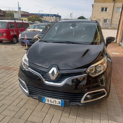 Renault Captur dCi 8V 90 CV Start&Stop Energy Iconic (10)
