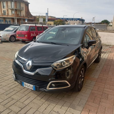 Renault Captur dCi 8V 90 CV Start&Stop Energy Iconic (17)