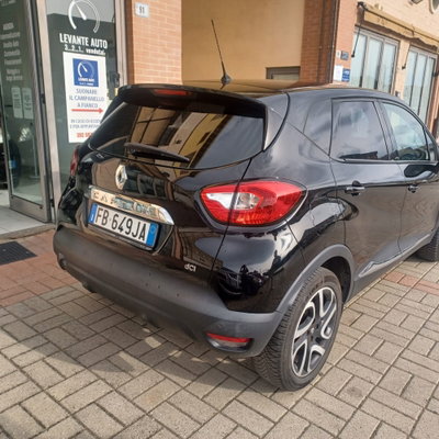 Renault Captur dCi 8V 90 CV Start&Stop Energy Iconic (2)