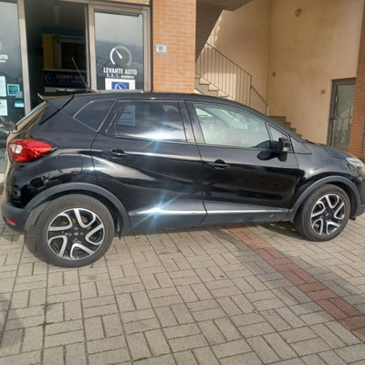 Renault Captur dCi 8V 90 CV Start&Stop Energy Iconic (3)