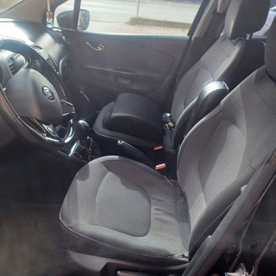 Renault Captur dCi 8V 90 CV Start&Stop Energy Iconic (4)