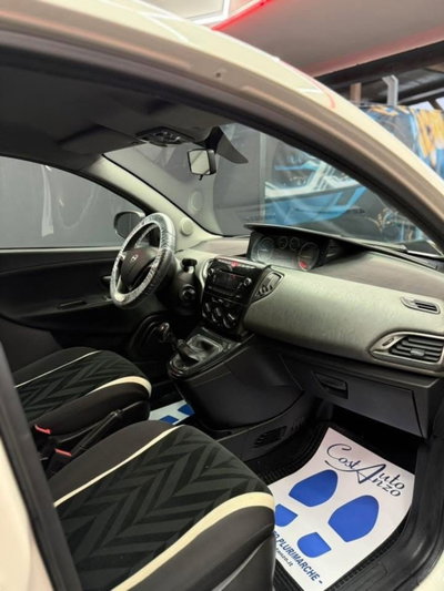 Lancia Ypsilon 1.3 MJT 16V 95 CV 5 porte S&S Elle (10)