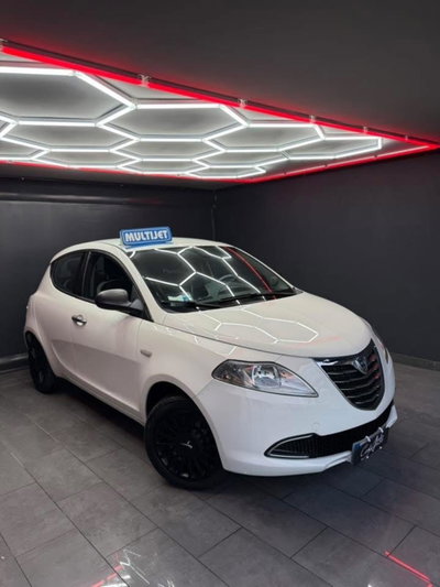 Lancia Ypsilon 1.3 MJT 16V 95 CV 5 porte S&S Elle (2)