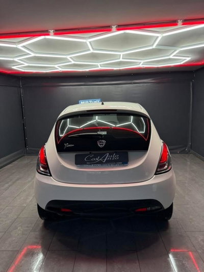 Lancia Ypsilon 1.3 MJT 16V 95 CV 5 porte S&S Elle (6)