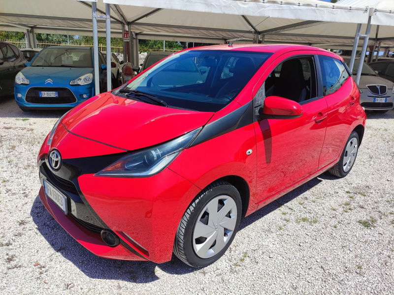 Toyota Aygo 1.0 VVT-i 69 CV 5 porte x-cool