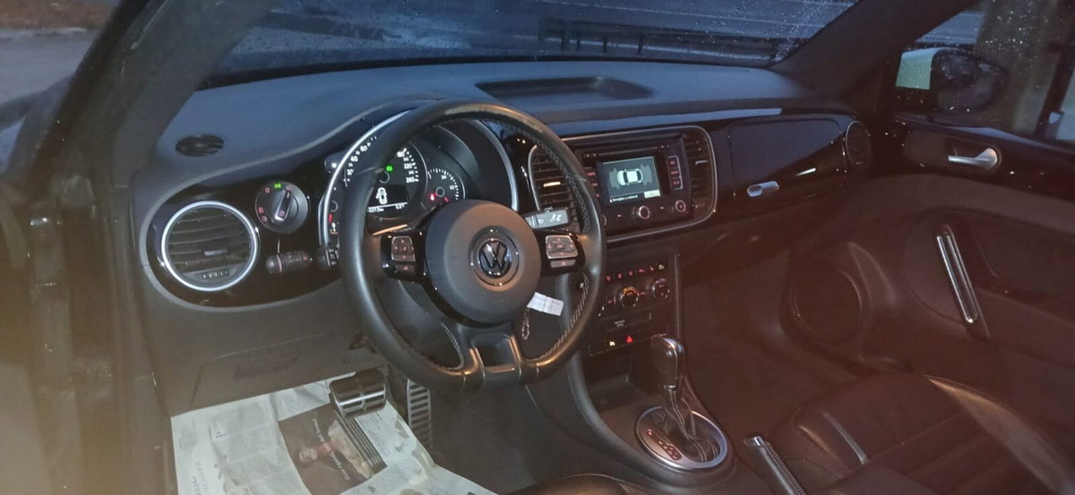 Volkswagen Maggiolino 2.0 TSI DSG Sport (15)