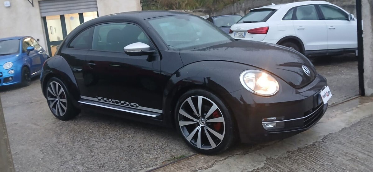 Volkswagen Maggiolino 2.0 TSI DSG Sport (2)