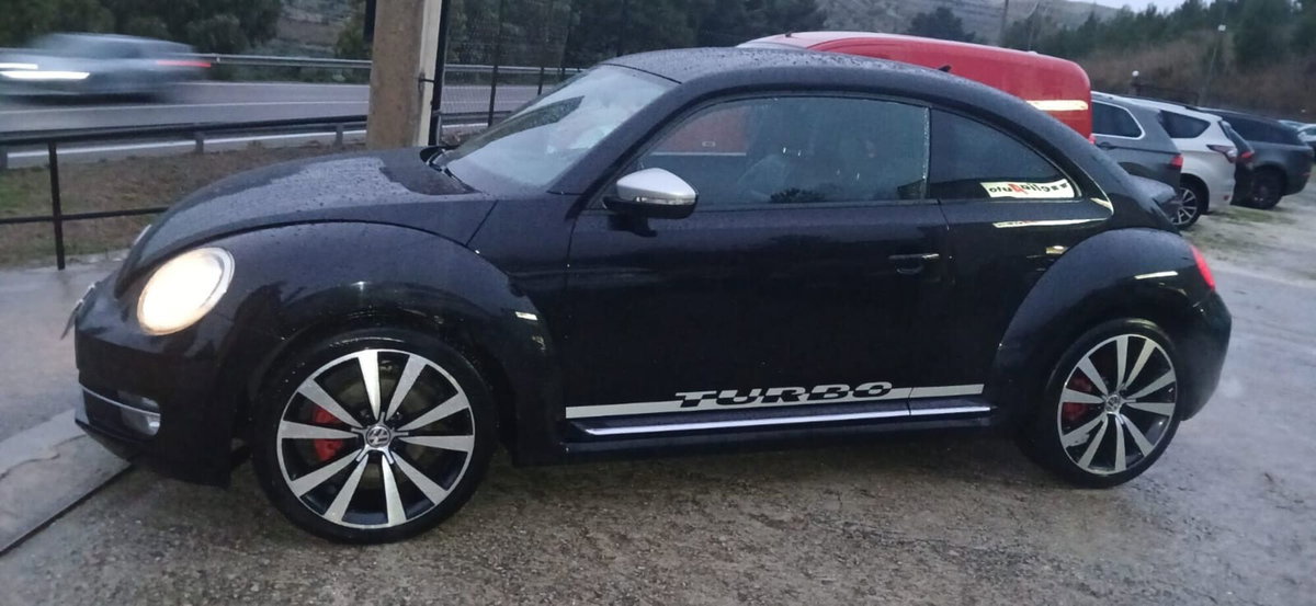 Volkswagen Maggiolino 2.0 TSI DSG Sport (4)