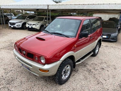Nissan Terrano II 2.7 Tdi 3 porte SE usata