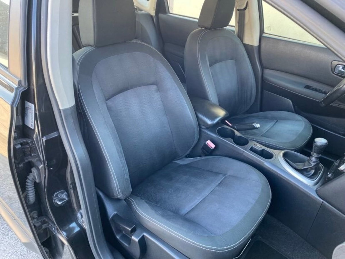 Nissan Qashqai 1.5 dCi DPF Acenta (17)