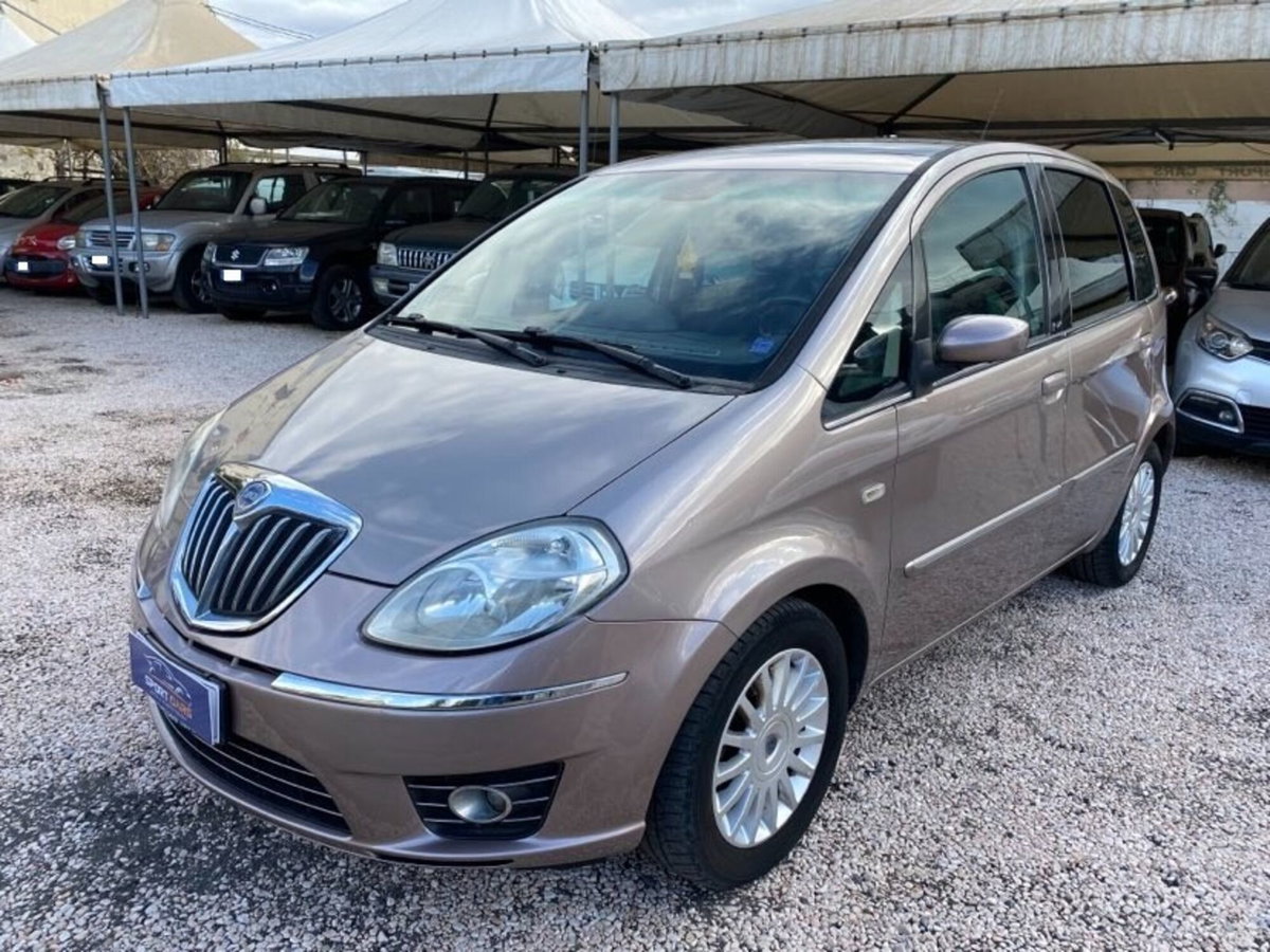 Lancia Musa 1.3 Multijet 16V 90 CV Platino (2)