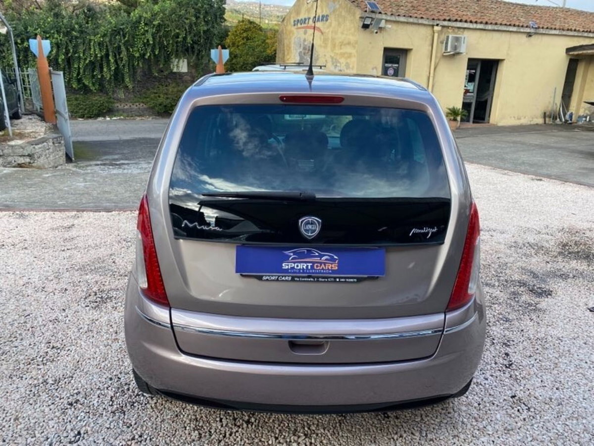 Lancia Musa 1.3 Multijet 16V 90 CV Platino (9)