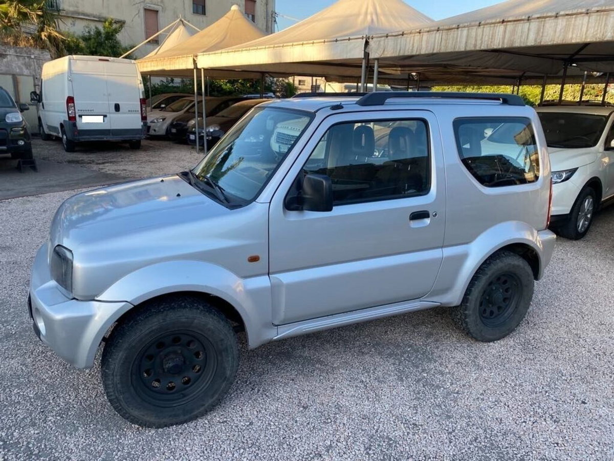 Suzuki Jimny 1.3i 16V cat 4WD JLX (5)