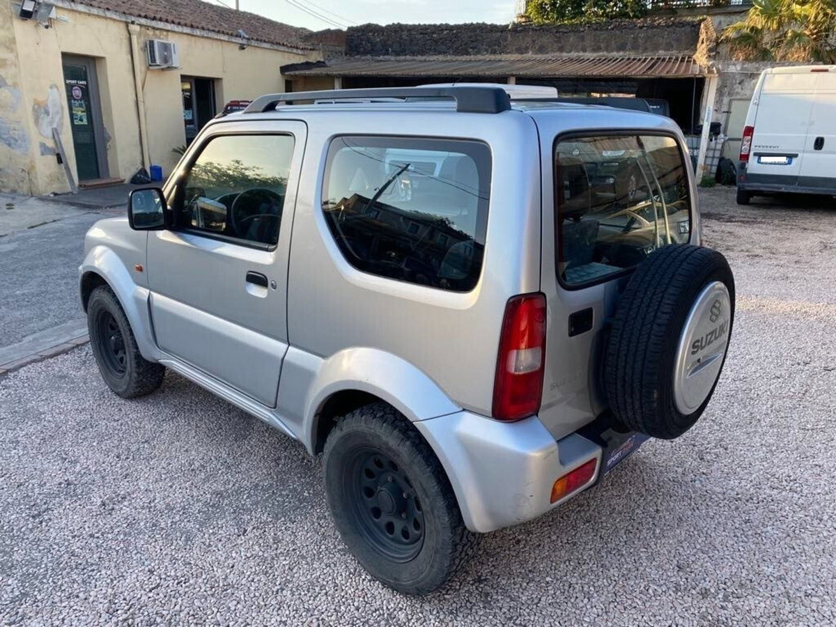 Suzuki Jimny 1.3i 16V cat 4WD JLX (6)