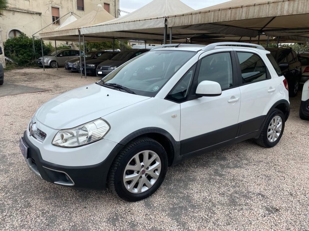 Fiat Sedici 2.0 MJT 16V DPF 4x4 Emotion (2)