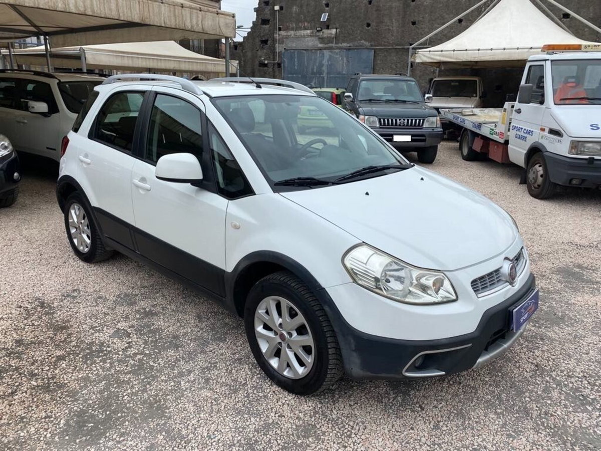 Fiat Sedici 2.0 MJT 16V DPF 4x4 Emotion (5)