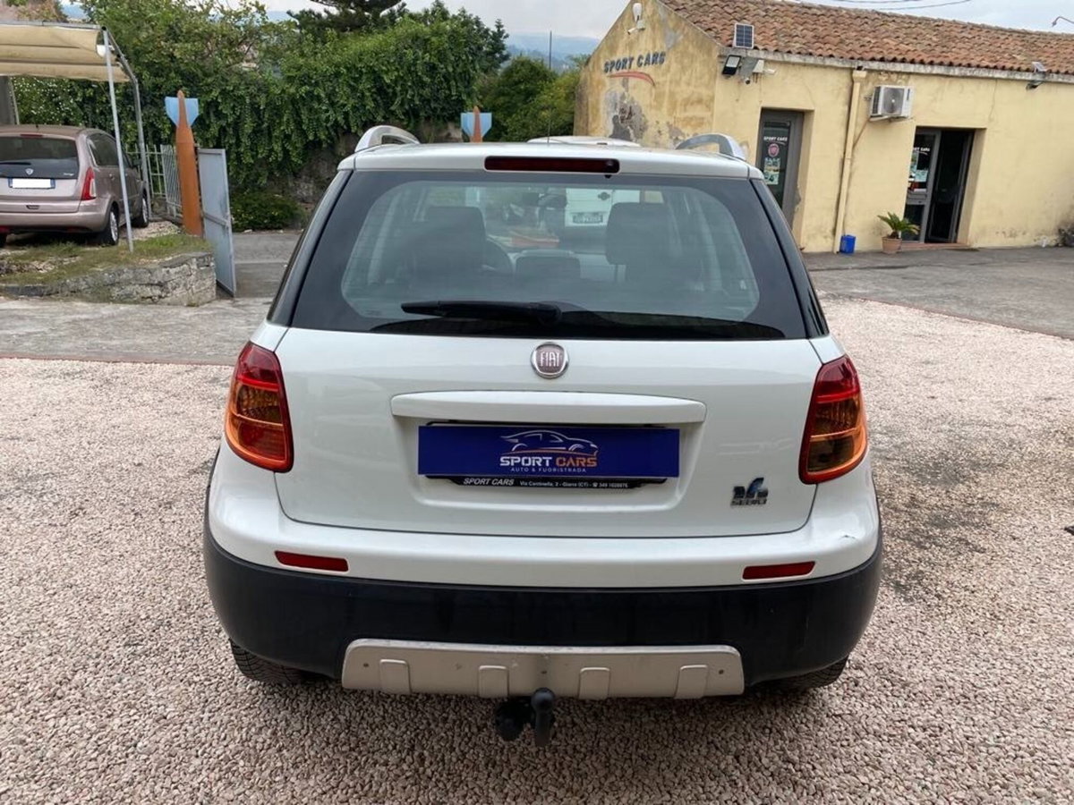 Fiat Sedici 2.0 MJT 16V DPF 4x4 Emotion (8)