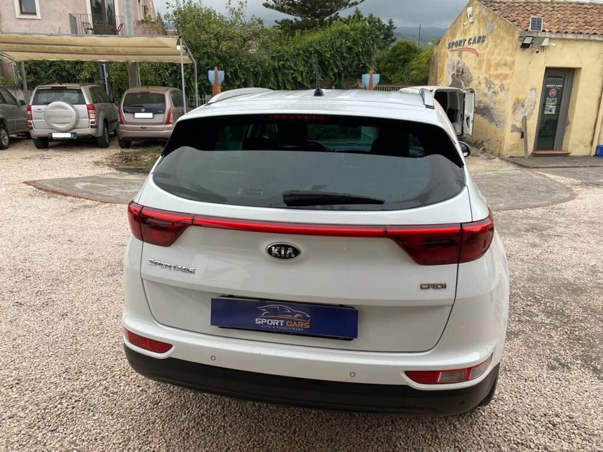Kia Sportage 1.7 CRDI 2WD Cool (8)
