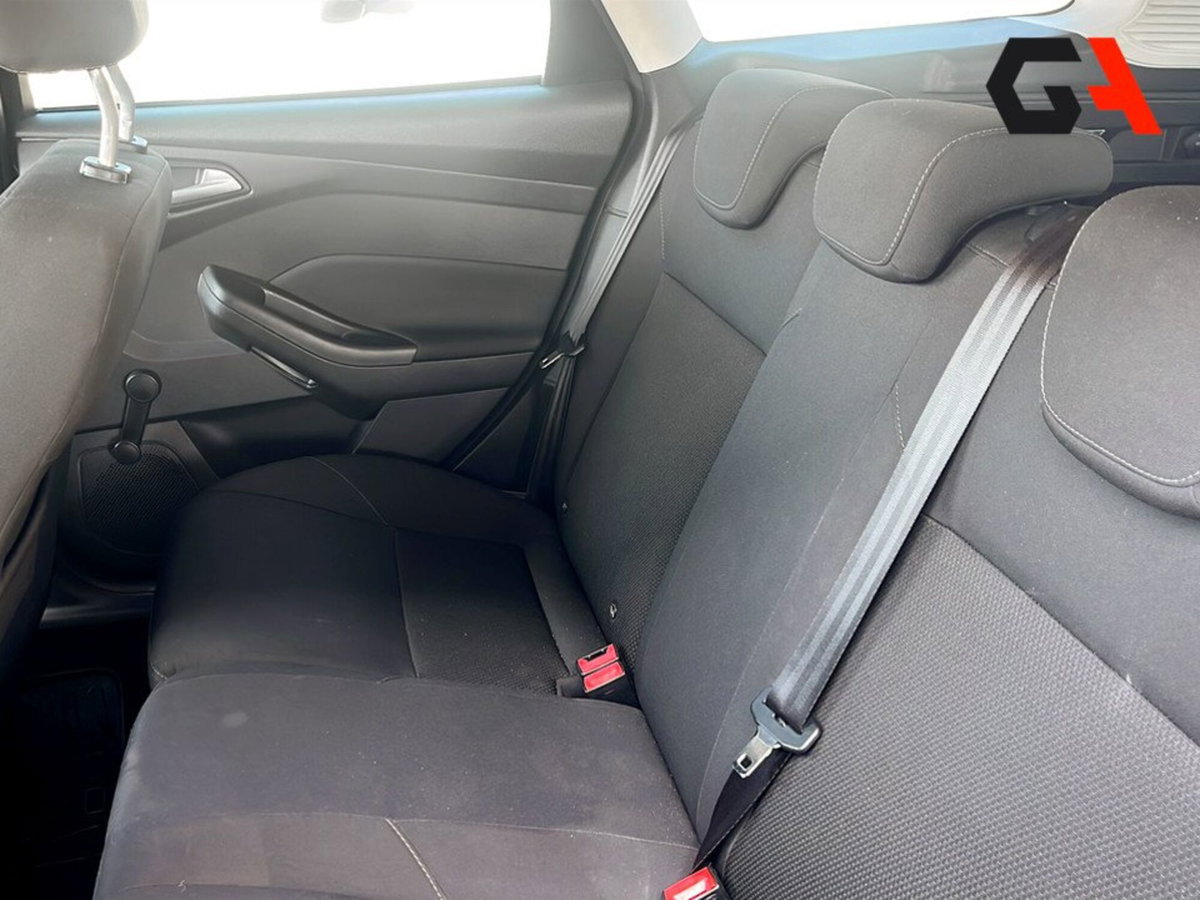Ford Focus Station Wagon 1.5 TDCi 120 CV Start&Stop SW Business (12)
