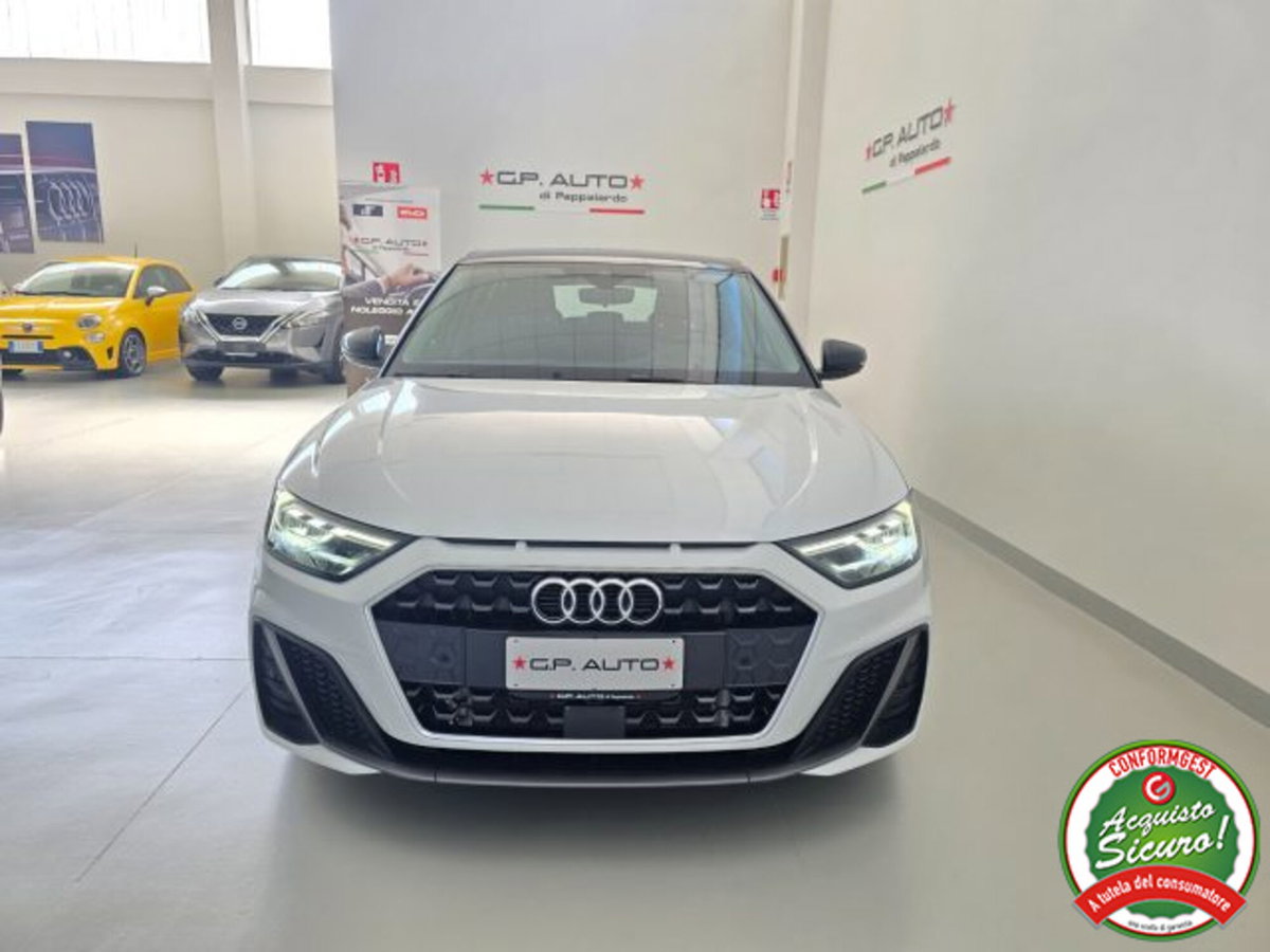 Audi A1 Sportback 30 TFSI S line edition (2)