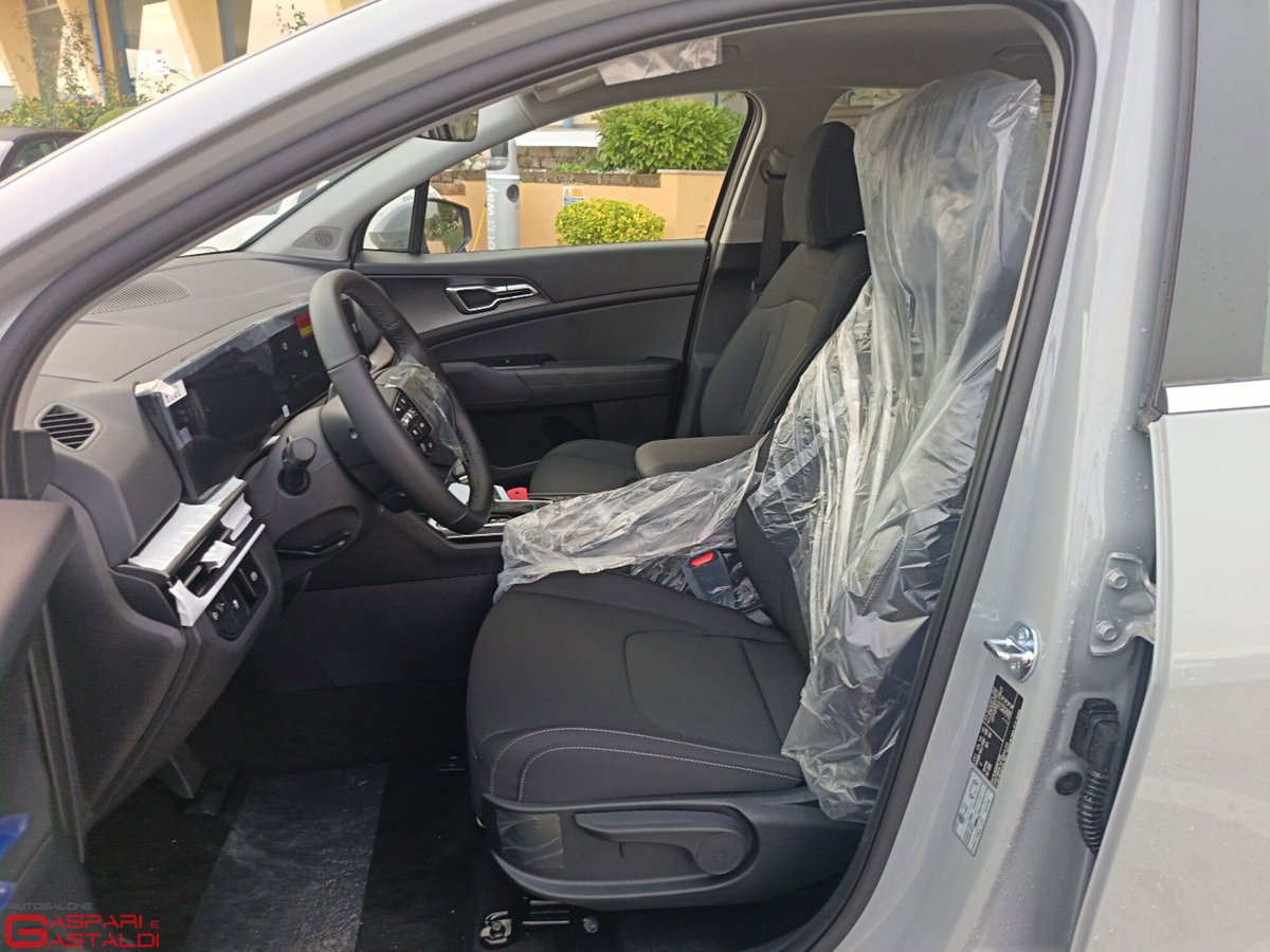 Kia Sportage 1.6 TGDi MHEV DCT Business (8)