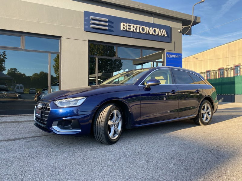 Audi A4 Avant 40 TDI quattro S tronic Business Advanced
