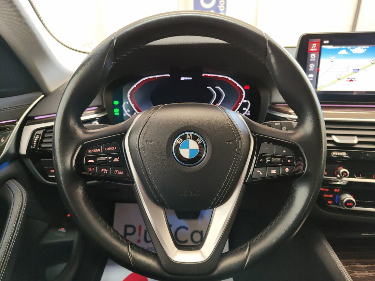 BMW Serie 5 Touring 530e xDrive  Luxury (16)