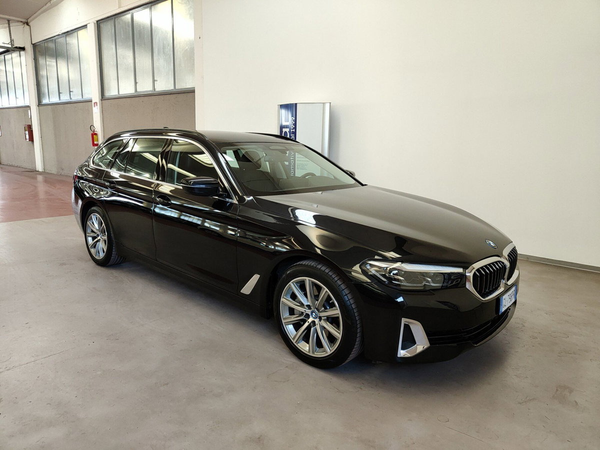 BMW Serie 5 Touring 530e xDrive  Luxury (2)