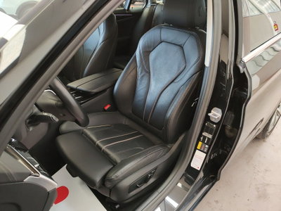 BMW Serie 5 Touring 530e xDrive  Luxury (4)