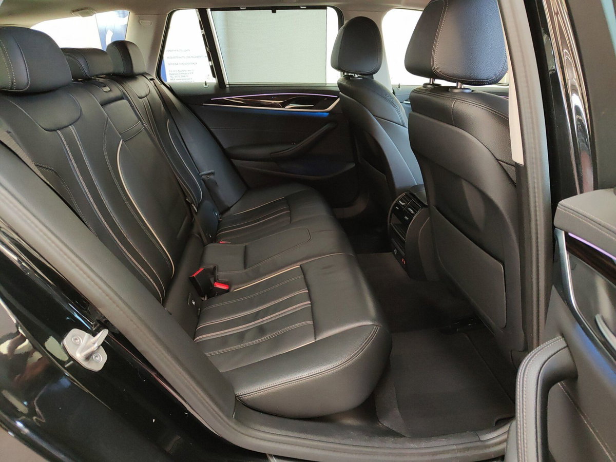 BMW Serie 5 Touring 530e xDrive  Luxury (7)