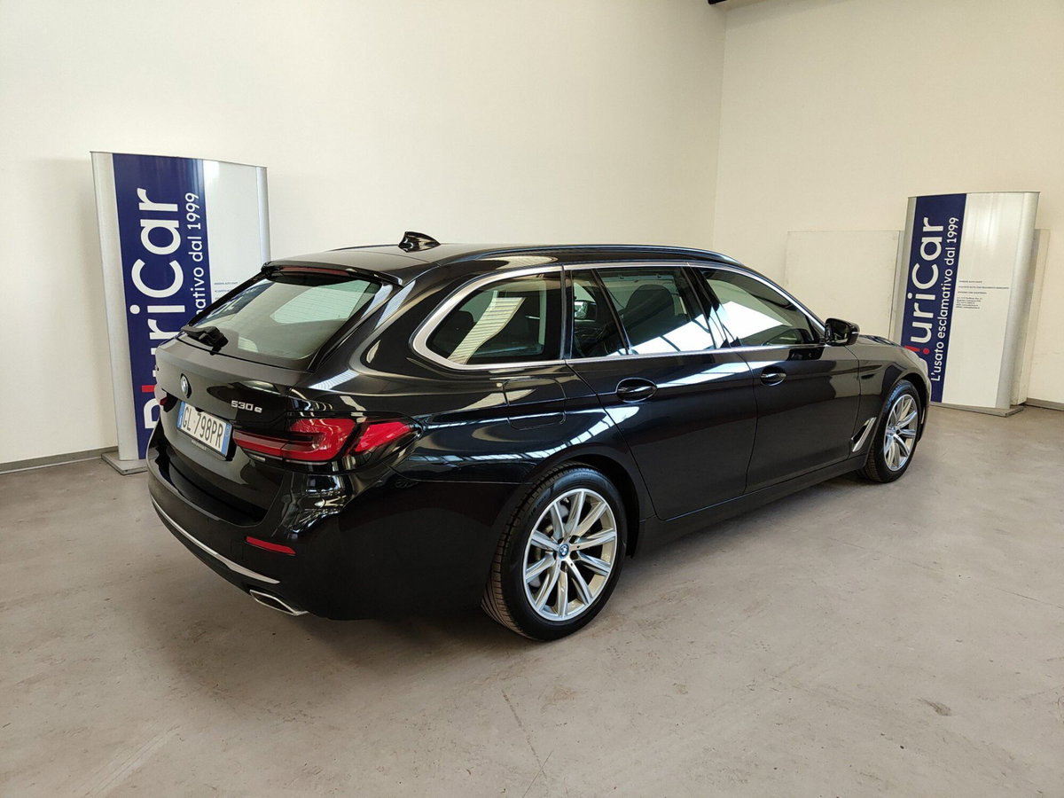 BMW Serie 5 Touring 530e xDrive  Luxury (8)