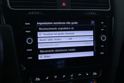 Volkswagen Golf R 2.0 TSI DSG 4MOTION 5p. BMT (18)