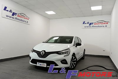 Renault Clio Full Hybrid E-Tech 140 CV 5 porte Intens usata