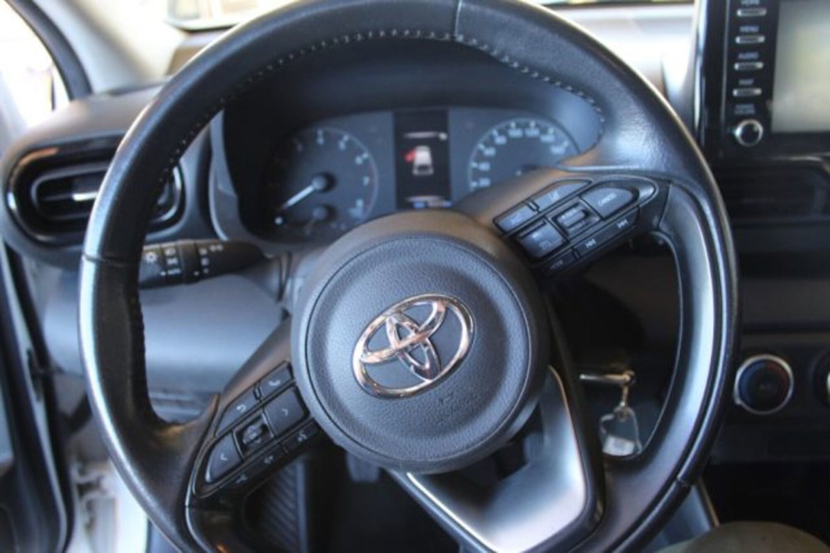 Toyota Yaris 1.0 5 porte Trend (10)